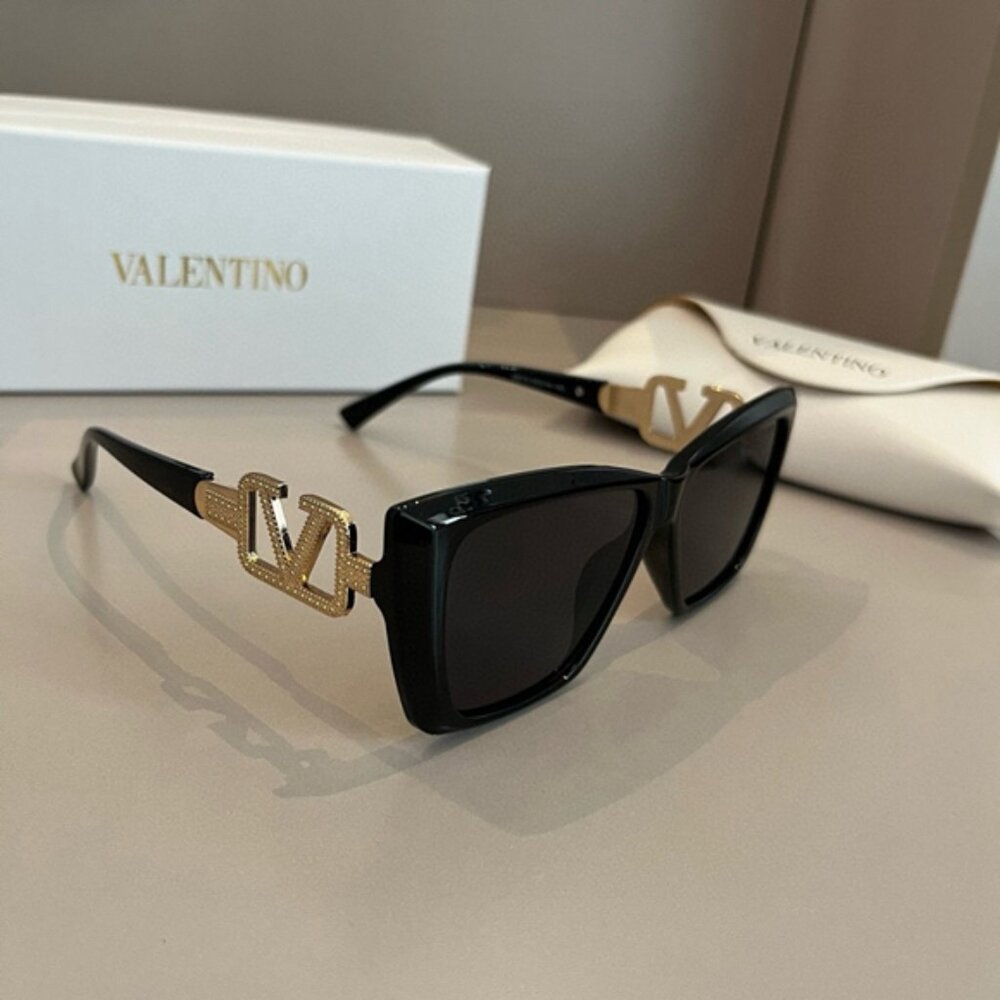 Valentino Women's Black Sunglasses - Picture 2 of 8